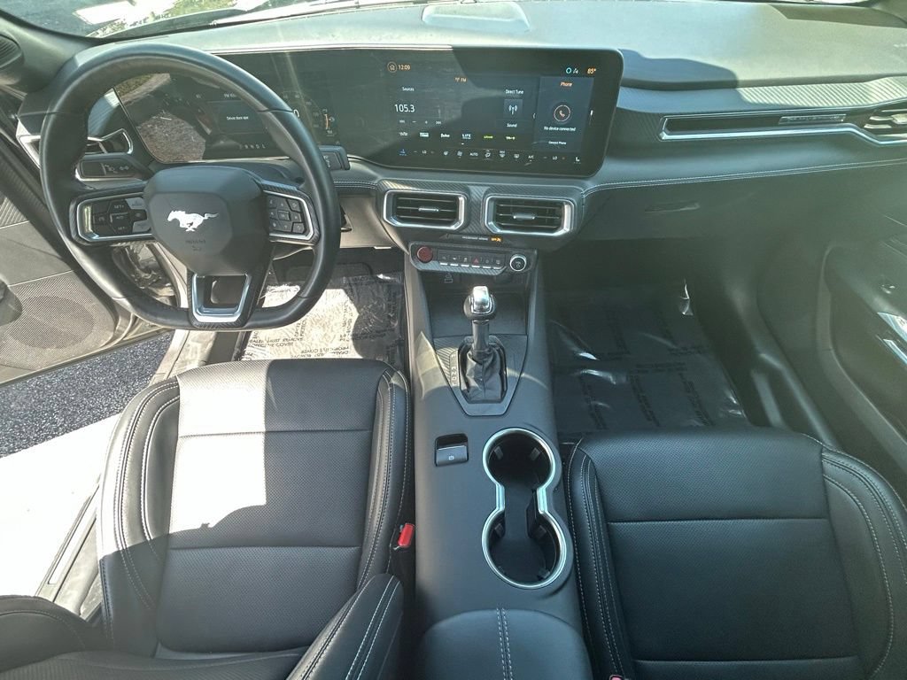 Used 2025 Ford Mustang Premium RWD image 10