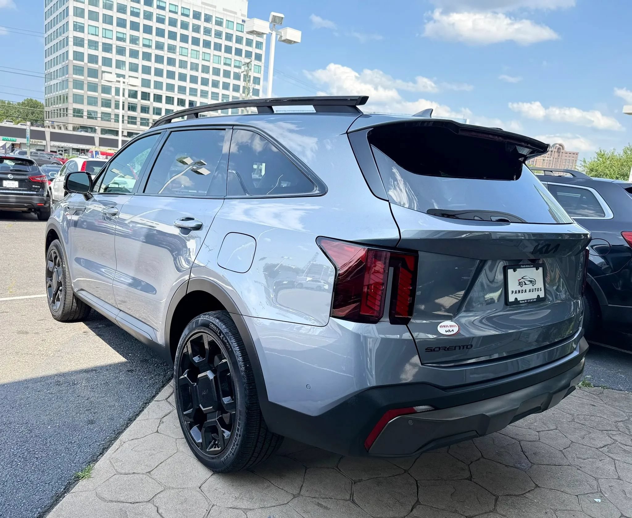 Used 2025 Kia Sorento SX AWD/4WD image 5