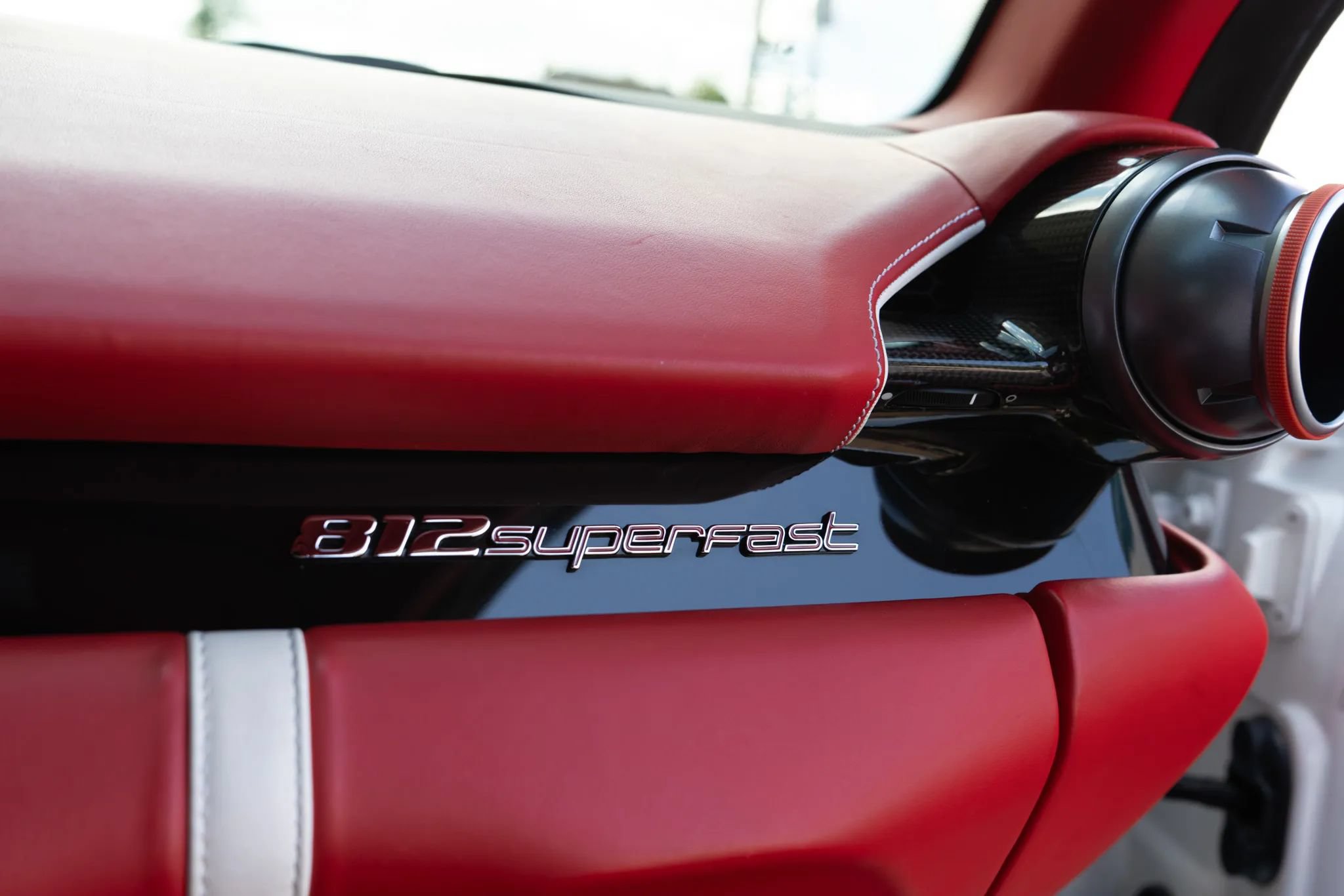 Used 2020 Ferrari 812 Superfast RWD image 70