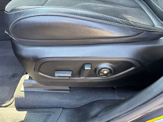 Used 2023 Jeep Grand Cherokee L Laredo image 7