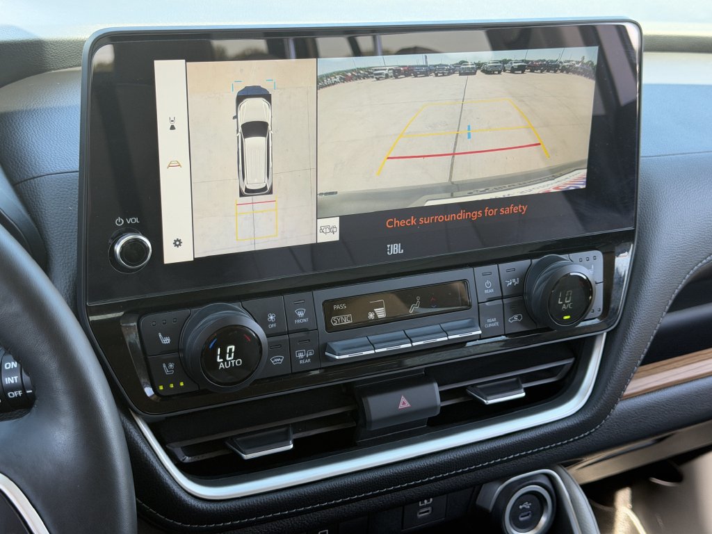 Used 2025 Toyota Grand Highlander AWD Hybrid image 20