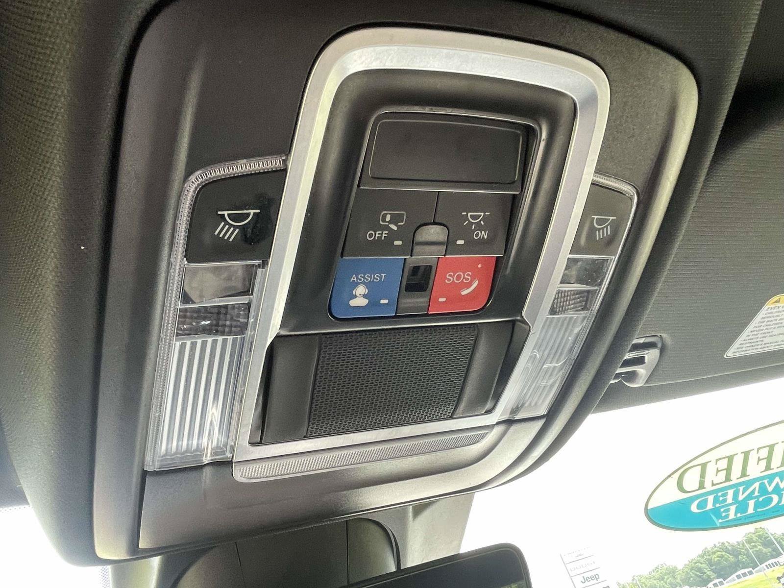 Certified 2024 RAM 1500 Laramie RWD image 28