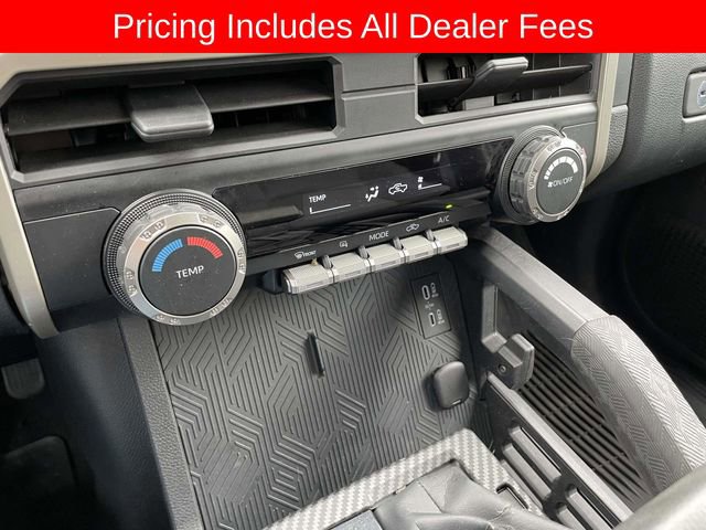 Used 2024 Toyota Tacoma SR AWD/4WD image 31