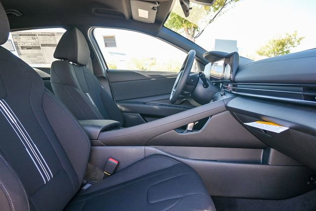 New 2026 Hyundai Elantra Sport FWD image 19
