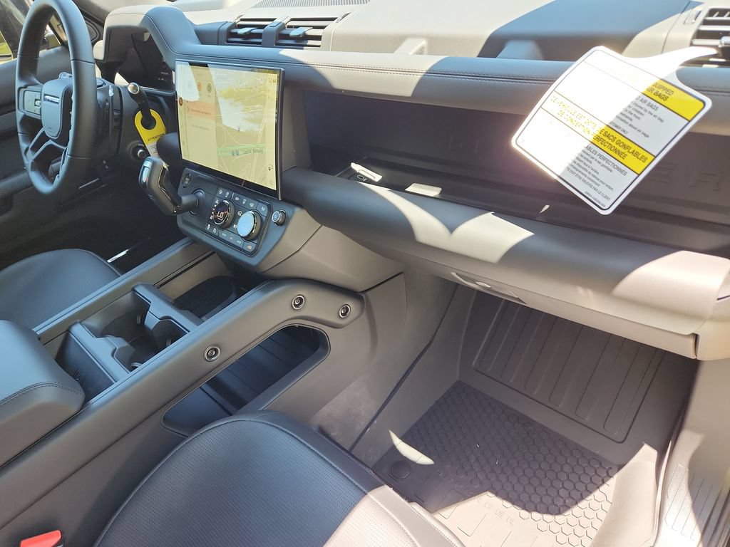New 2026 Land Rover Defender 110 OCTA AWD/4WD image 26