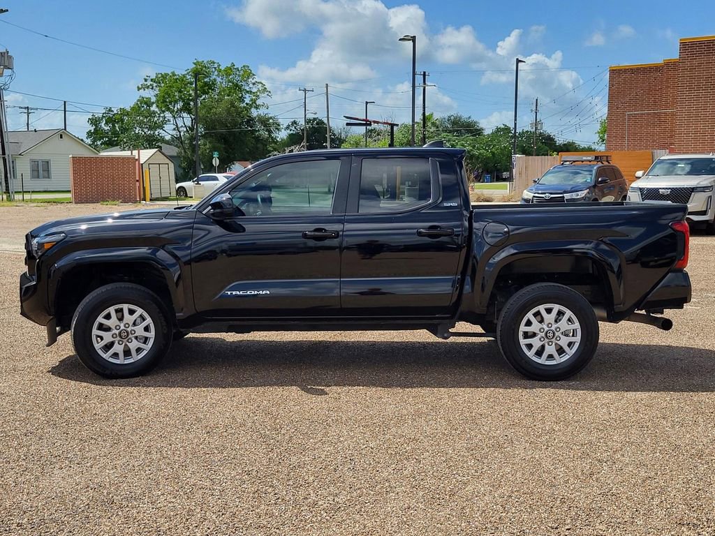 Used 2024 Toyota Tacoma SR5 image 4