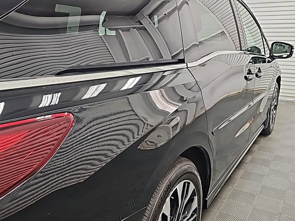 Used 2025 Honda Odyssey Elite image 9