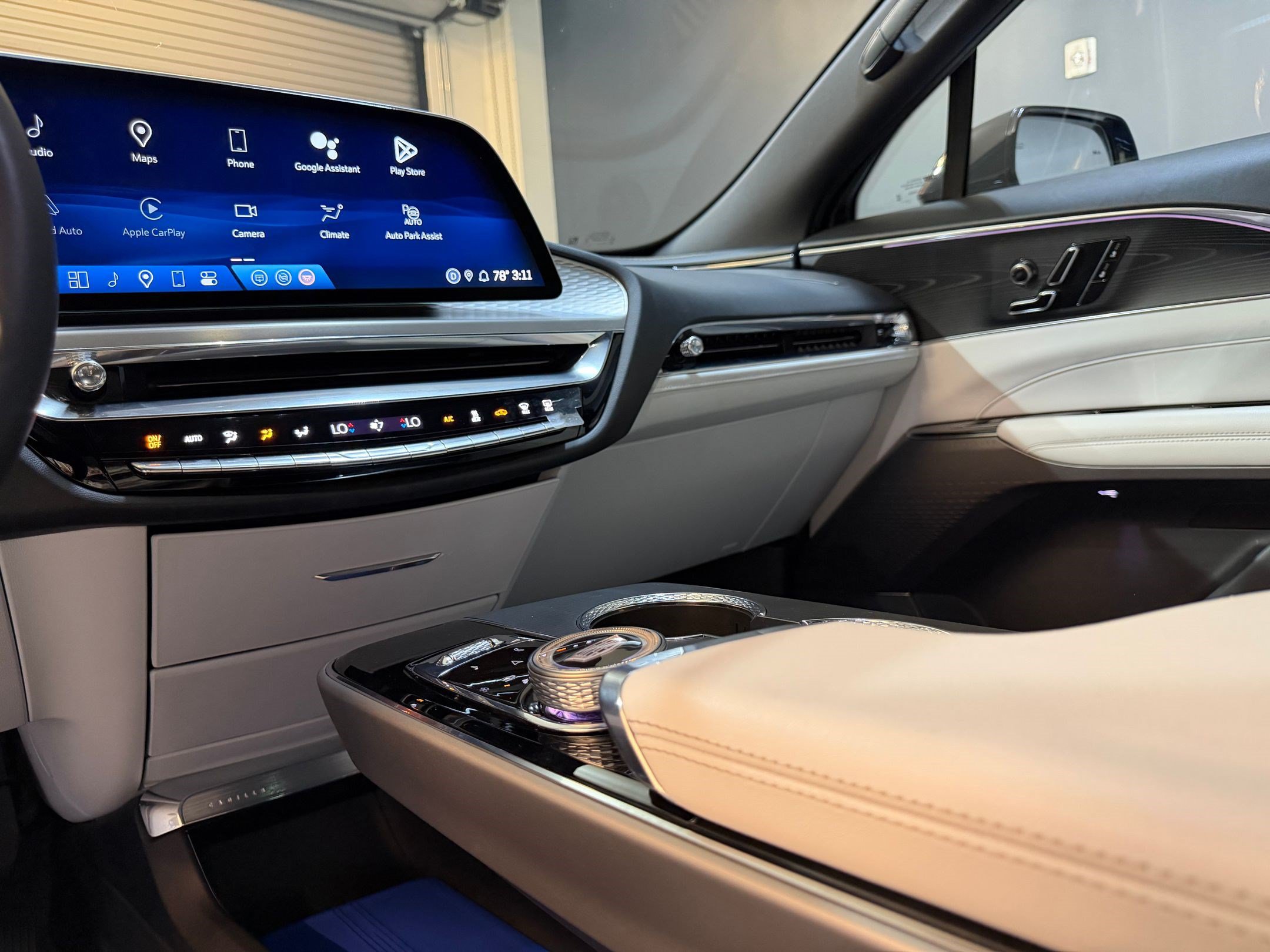 Certified 2024 Cadillac Lyriq Sport RWD image 26