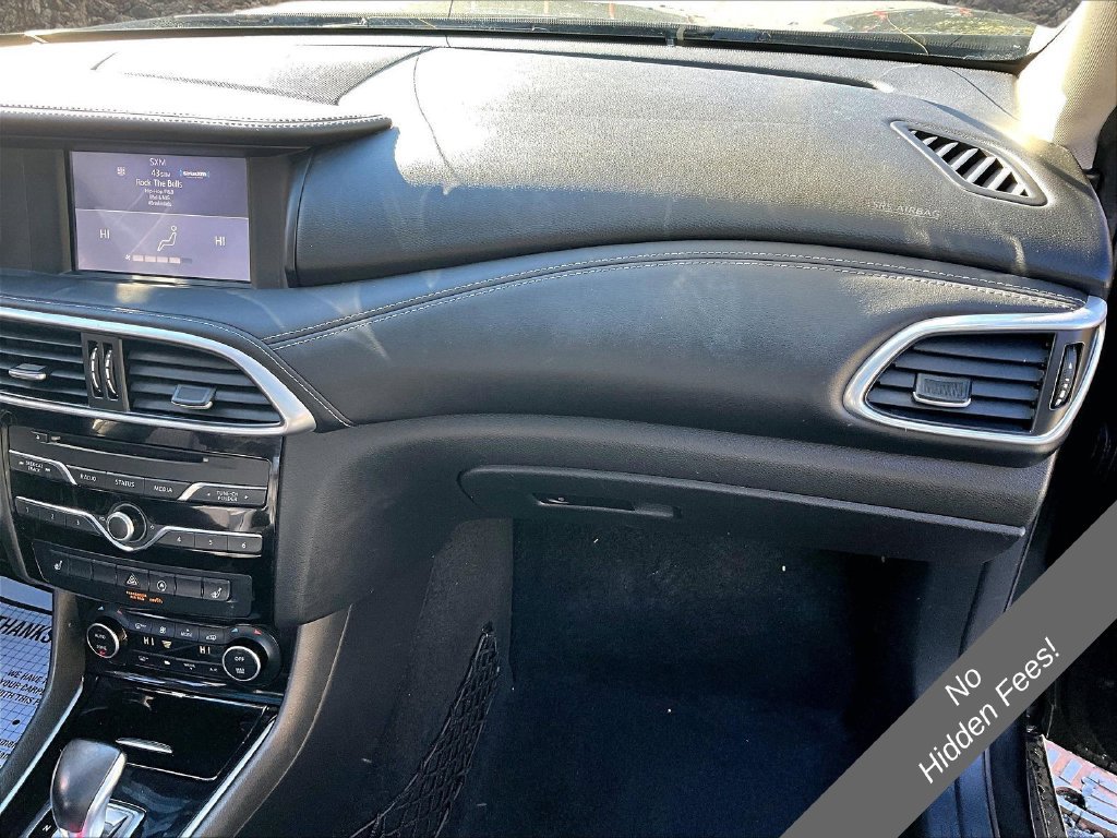 Used 2018 INFINITI QX30 AWD image 10