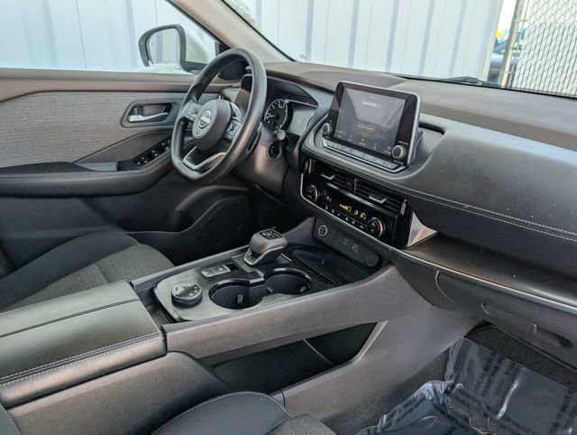 Used 2022 Nissan Rogue SV image 31