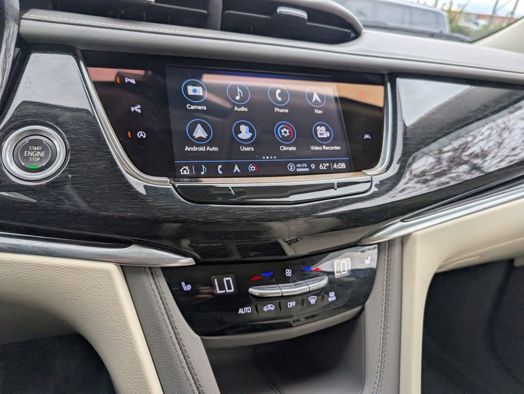 Used 2022 Cadillac XT6 Premium Luxury w/ Technology Package image 21