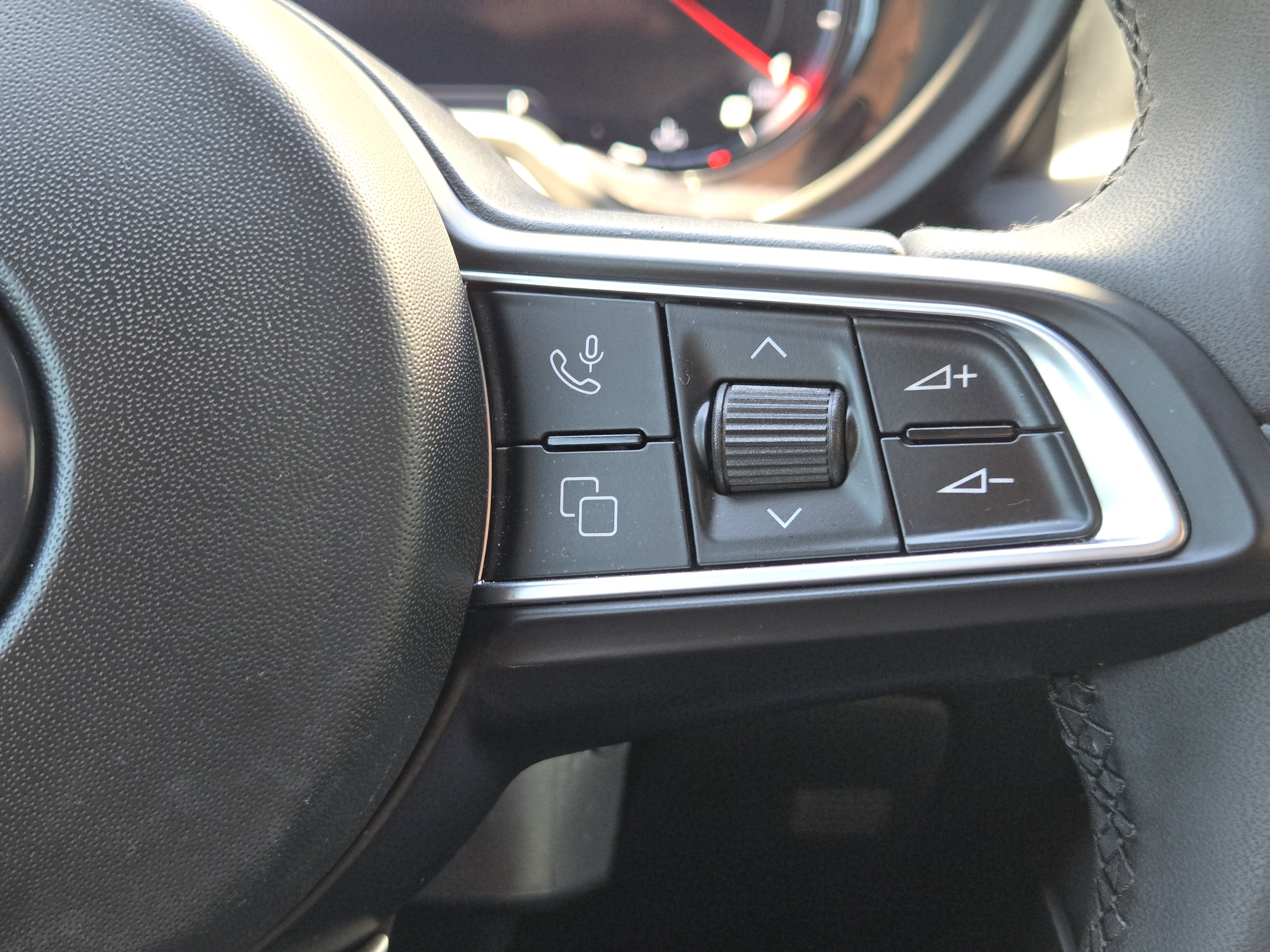 Used 2024 Dodge Hornet GT w/ GT Blacktop Package image 30