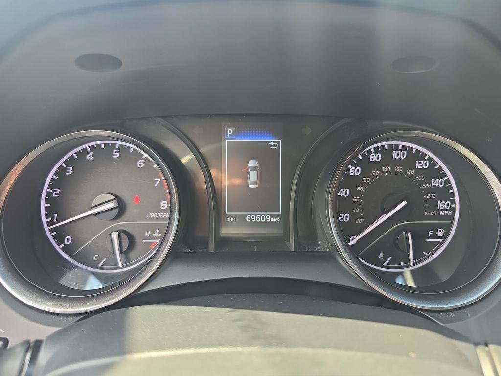 Used 2024 Toyota Camry SE FWD image 14