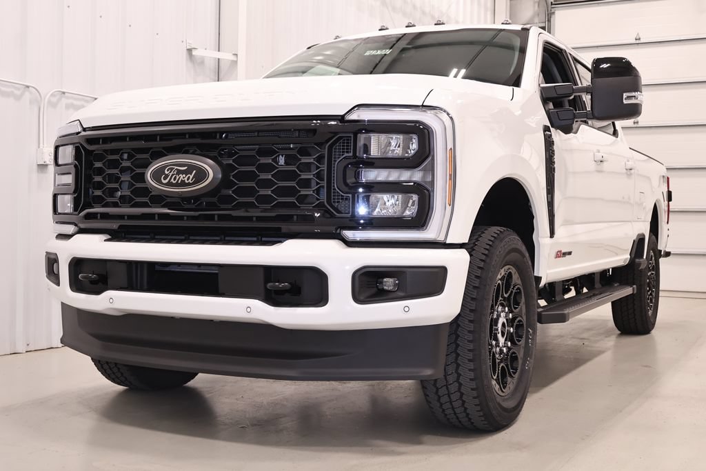 New 2026 Ford F350 Lariat w/ Black Appearance Package AWD/4WD image 5