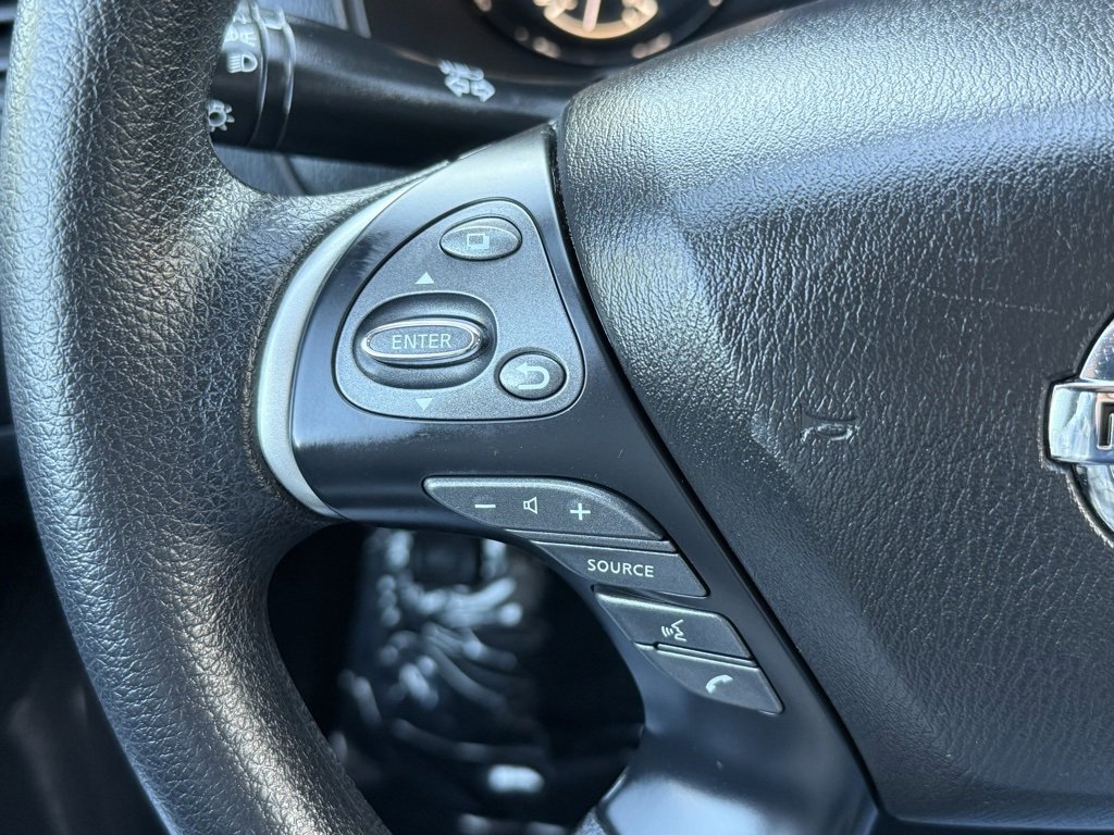 Used 2018 Nissan Pathfinder S image 37