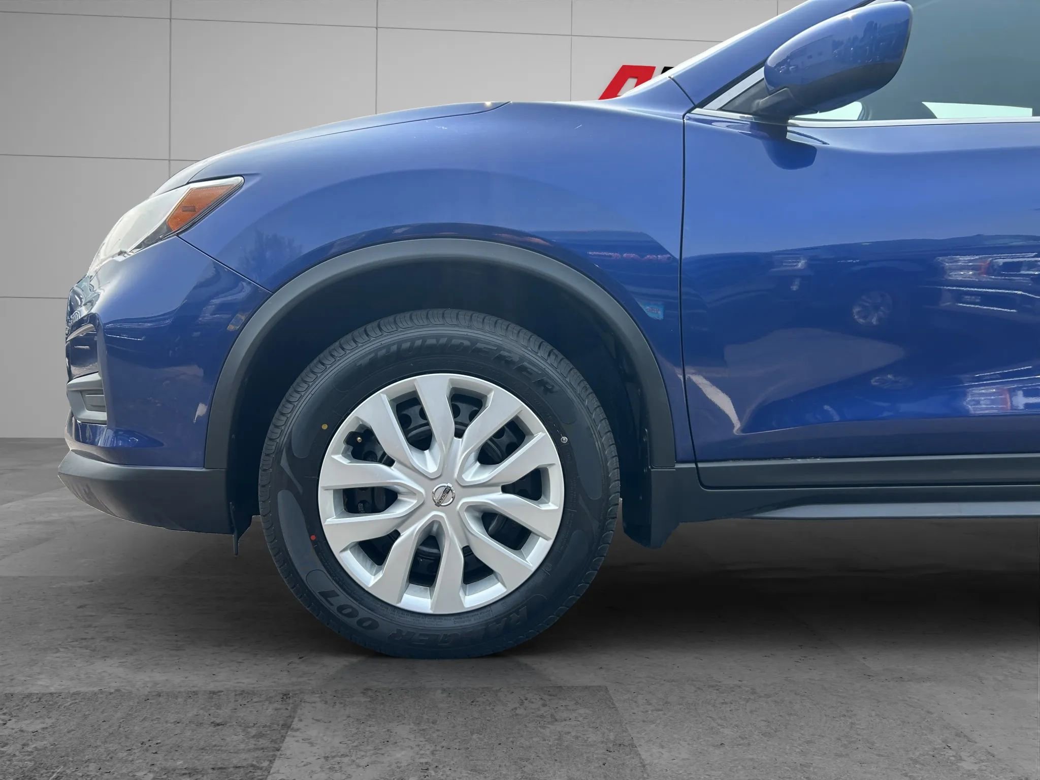 Used 2018 Nissan Rogue S image 22