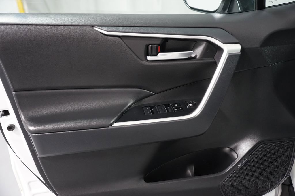 Certified 2024 Toyota RAV4 XLE image 30
