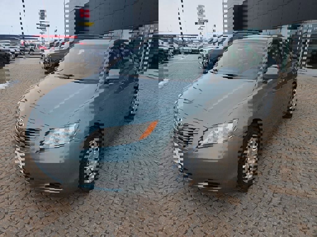 Used 2009 Toyota Camry LE video 1