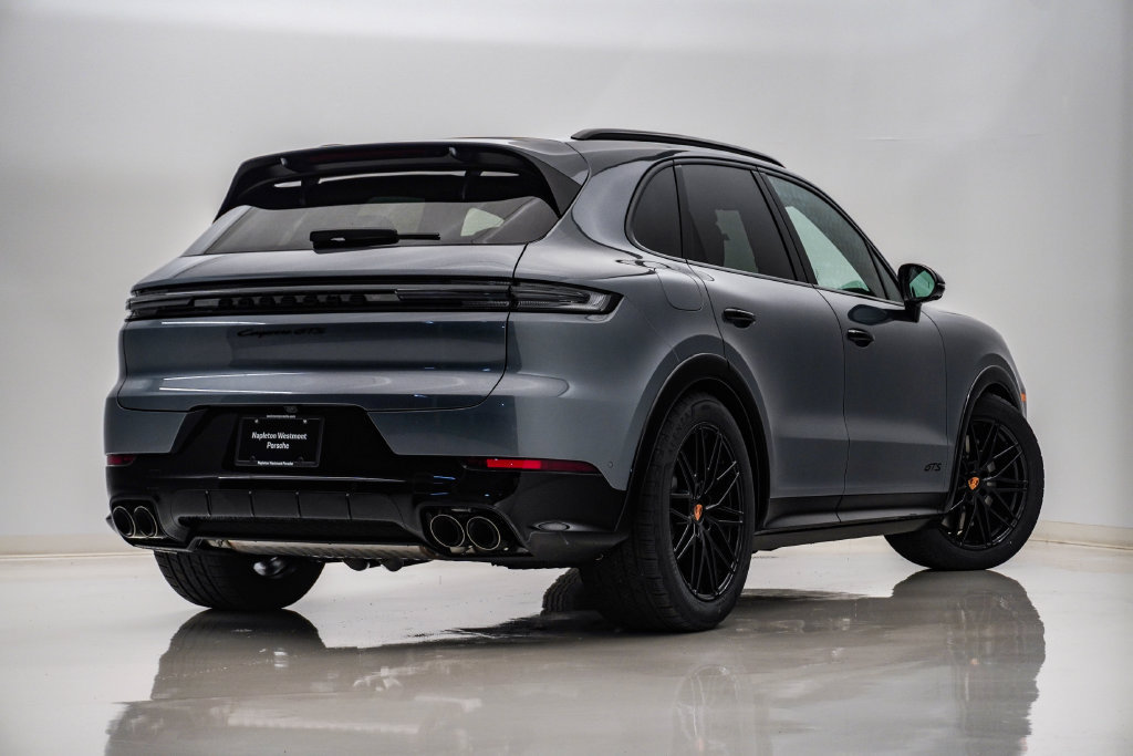 New 2026 Porsche Cayenne GTS AWD/4WD image 11