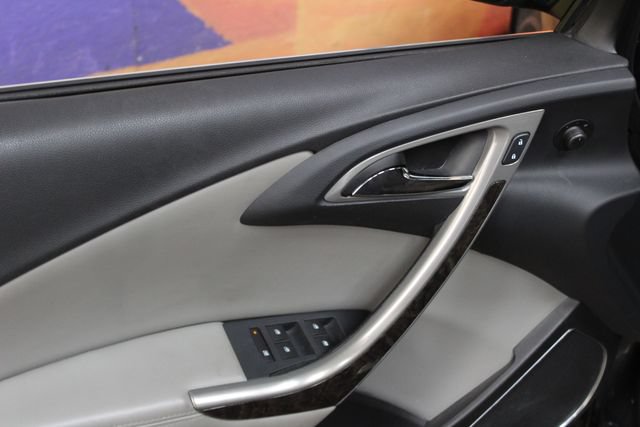 Used 2017 Buick Verano Convenience FWD image 13