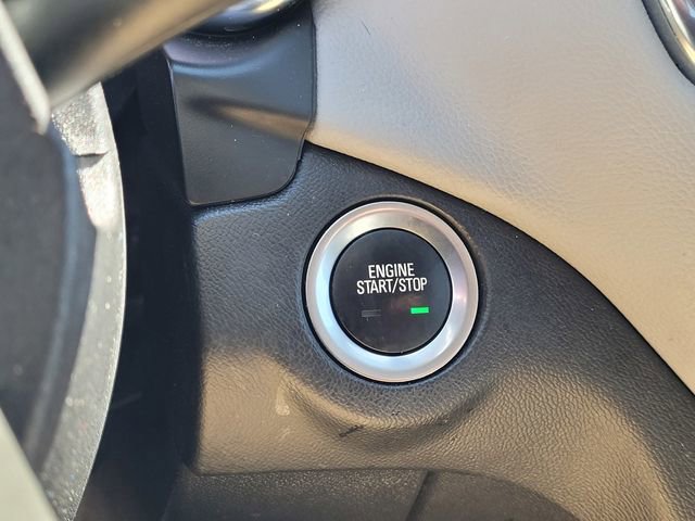 Used 2023 Chevrolet Equinox LS image 18