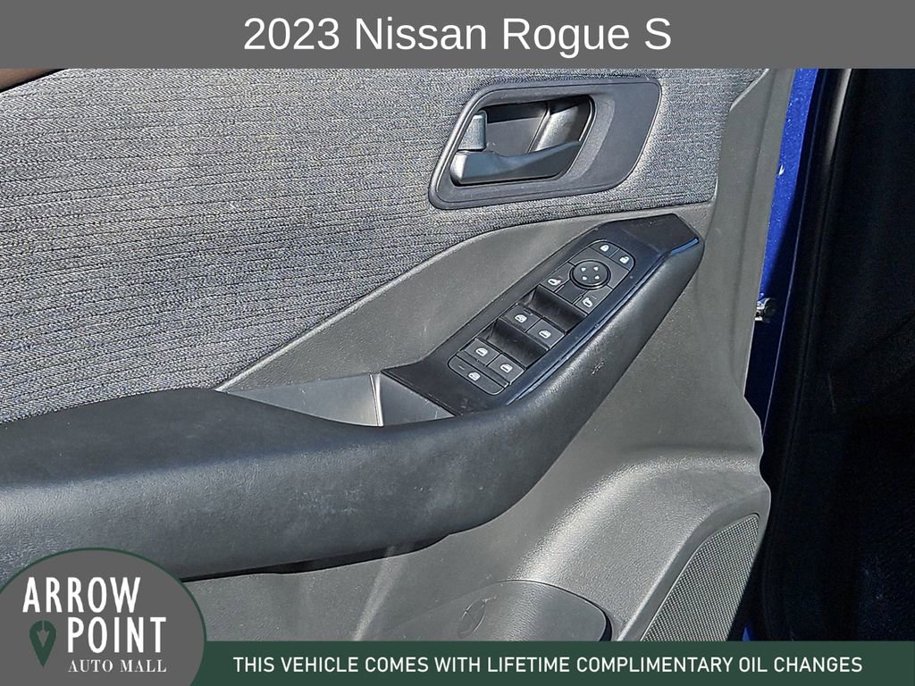 Used 2023 Nissan Rogue S image 21