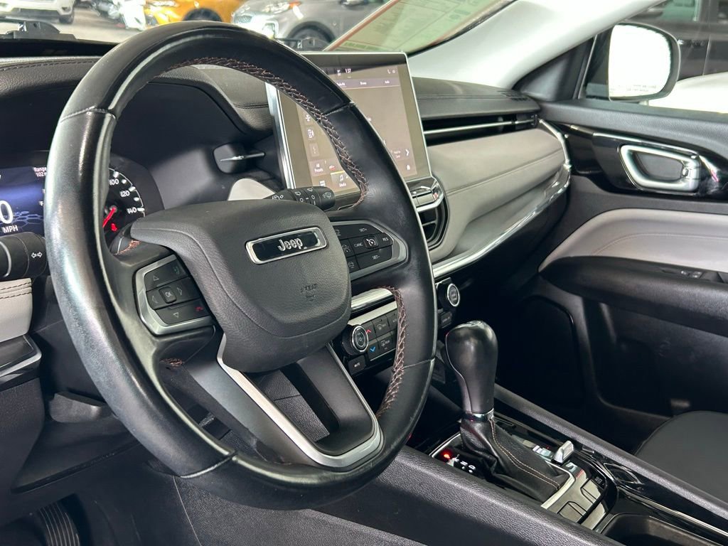 Used 2022 Jeep Compass Limited image 37