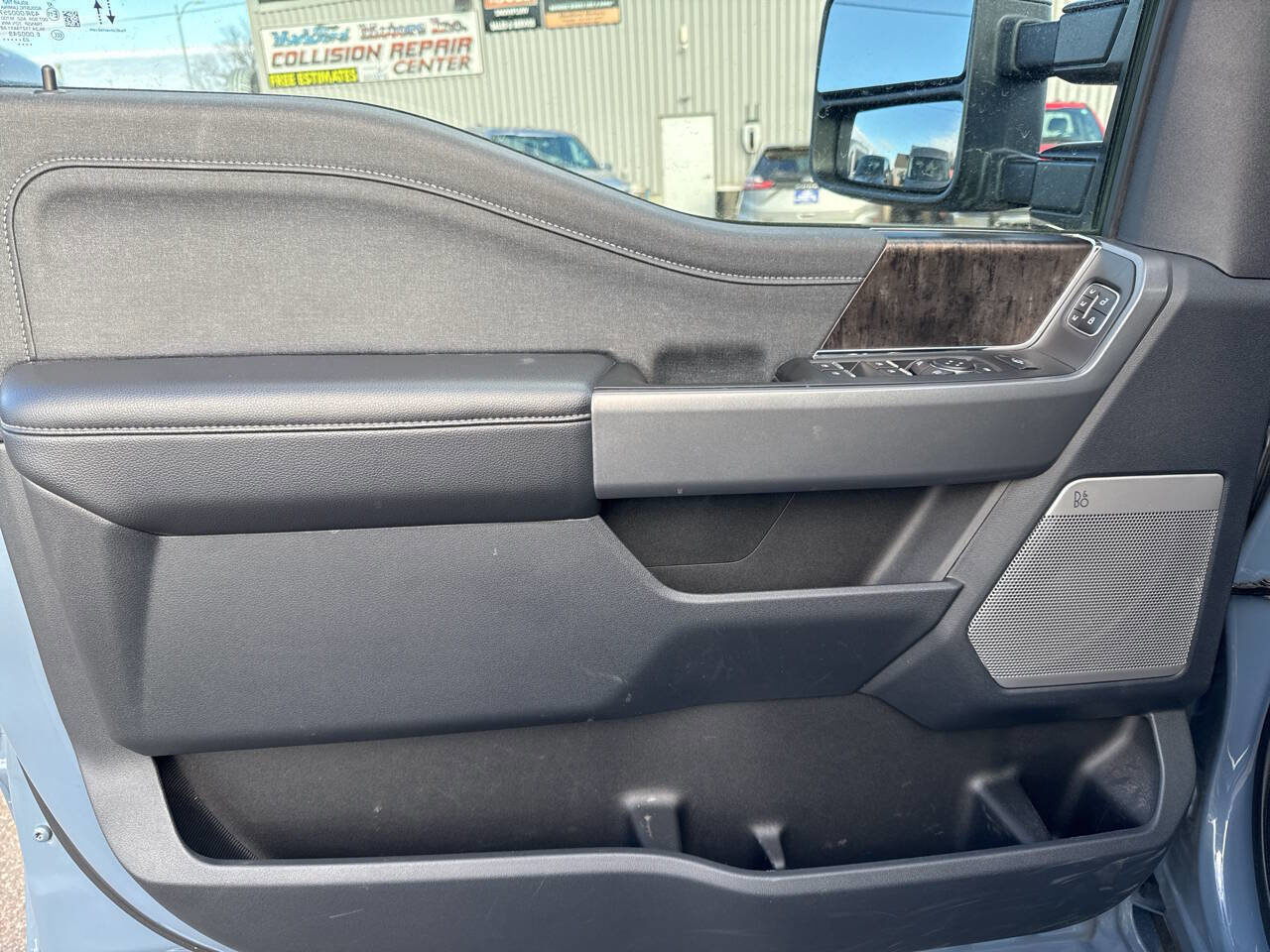 Certified 2023 Ford F250 Lariat w/ Tremor Off-Road Package image 27