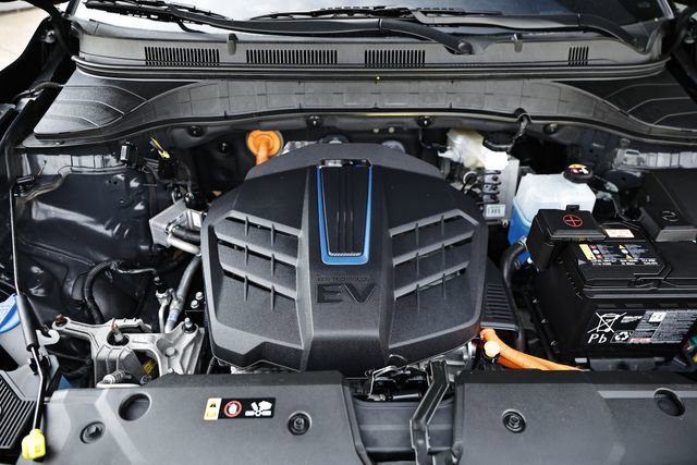 Used 2023 Hyundai Kona Limited image 30