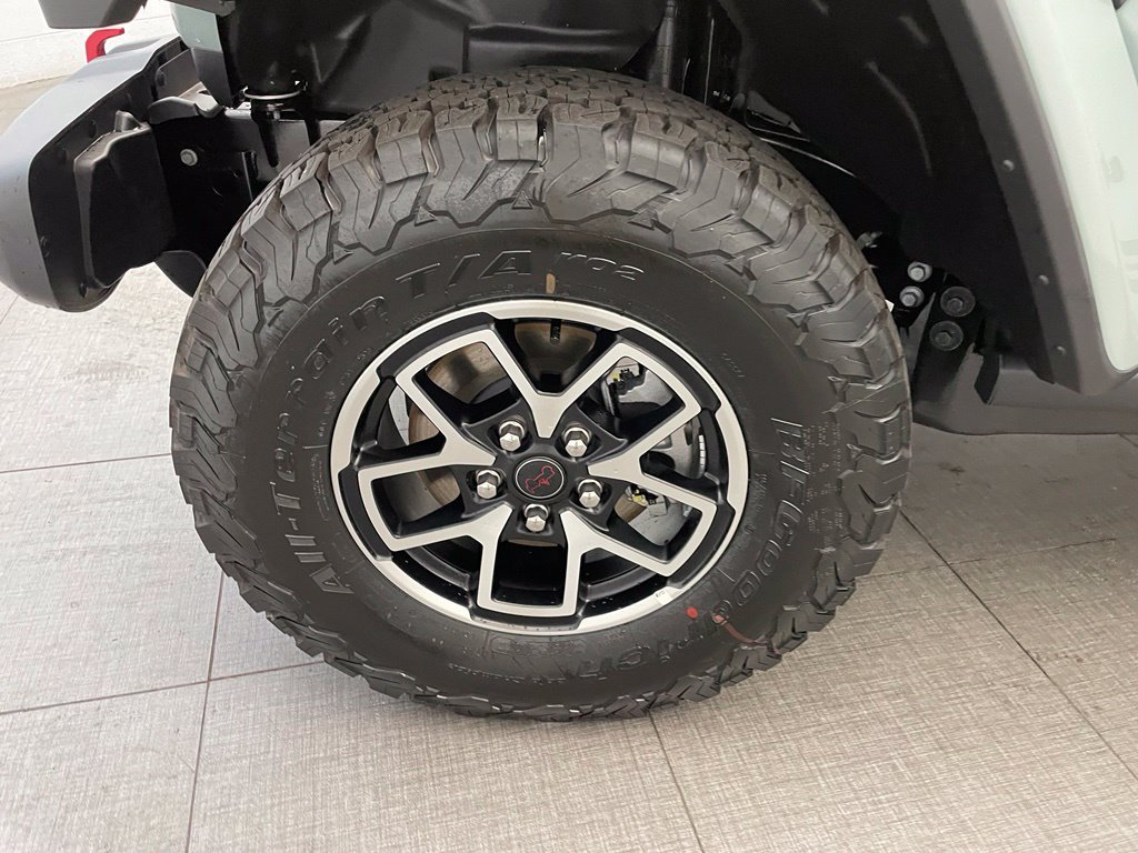 New 2026 Jeep Wrangler Unlimited Rubicon w/ Rockslide Package AWD/4WD image 8