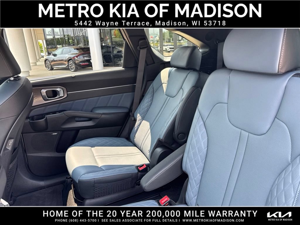 Used 2025 Kia Sorento SX Prestige AWD/4WD image 33