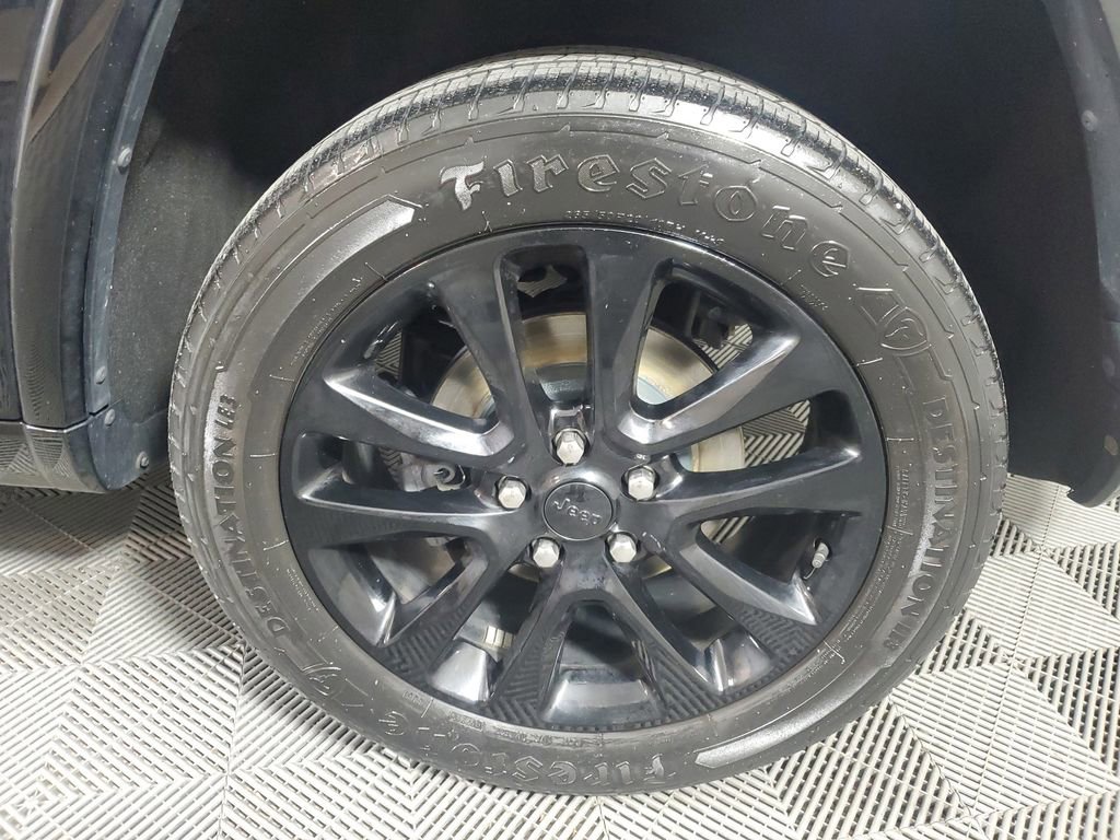 Used 2020 Jeep Grand Cherokee Altitude image 9