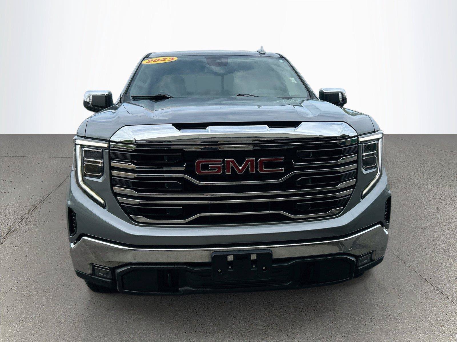 Used 2023 GMC Sierra 1500 SLT w/ SLT Premium Package AWD/4WD image 9