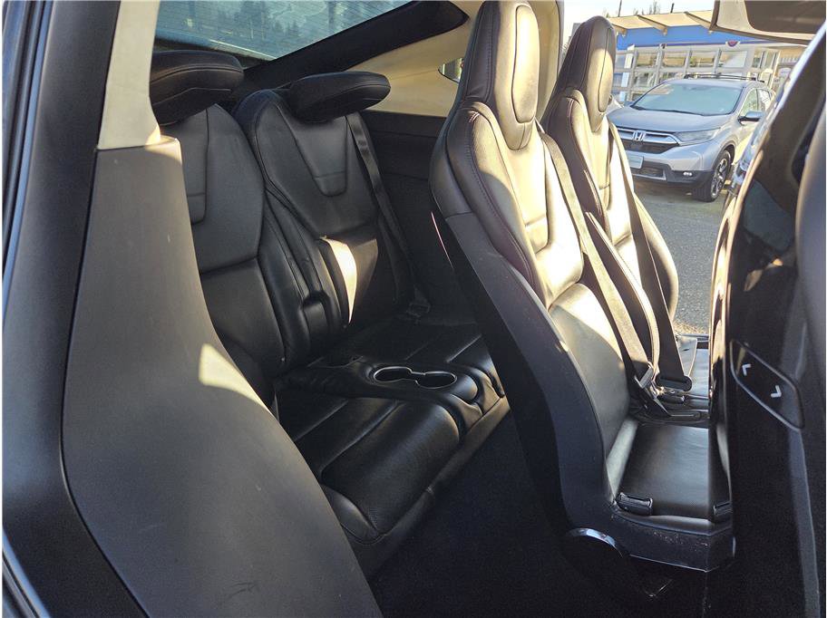 Used 2016 Tesla Model X 90D AWD/4WD image 25