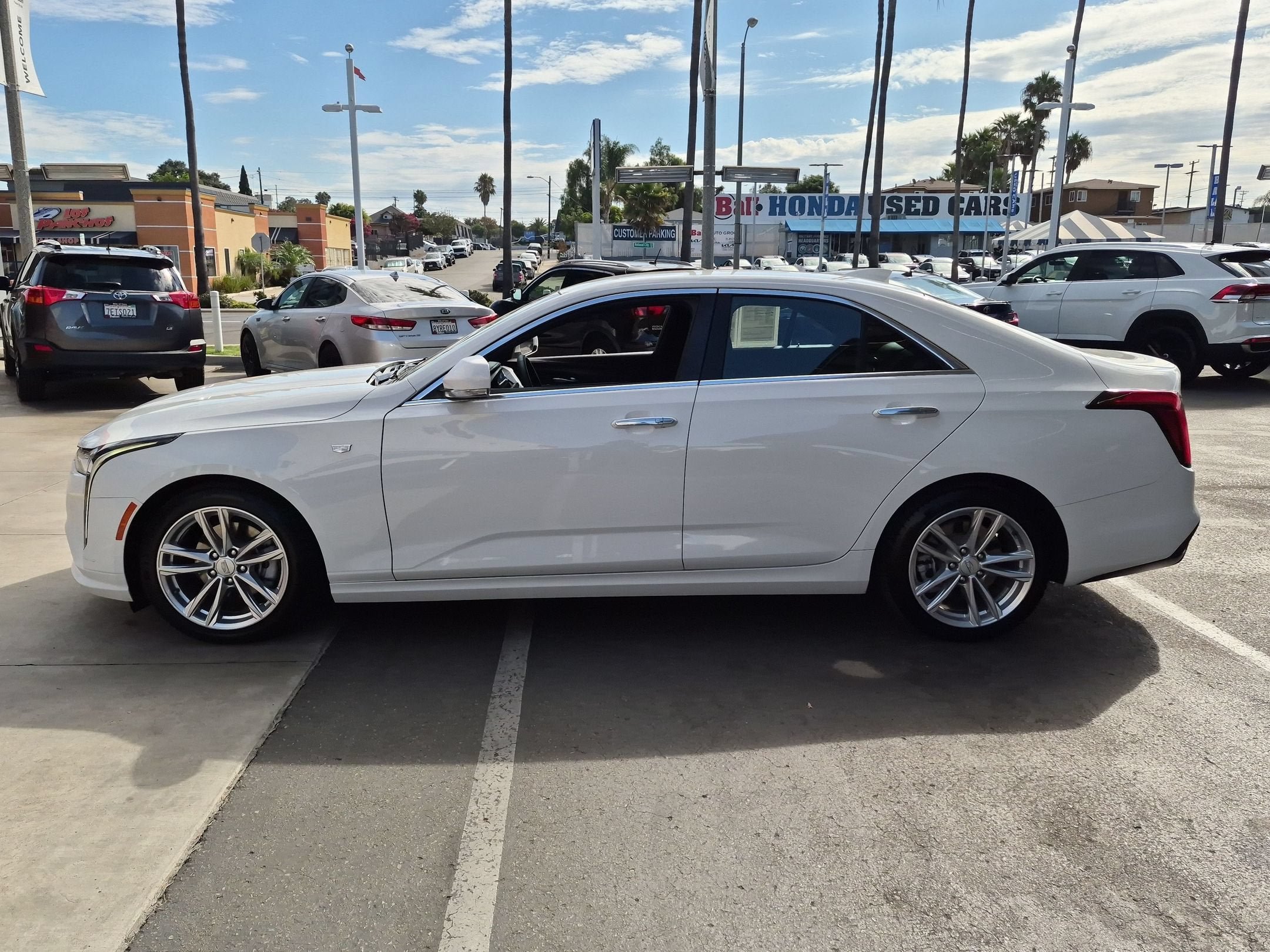 Used 2024 Cadillac CT4 Luxury w/ Cold Weather Package RWD image 4
