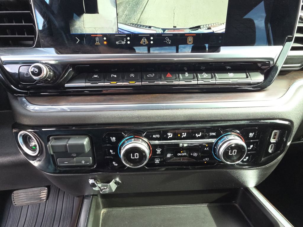 Used 2024 GMC Sierra 1500 SLT w/ SLT Premium Plus Package image 25