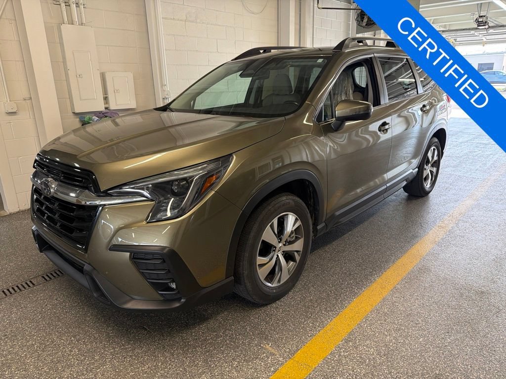 Used 2023 Subaru Ascent Premium w/ Convenience Package AWD/4WD image 4