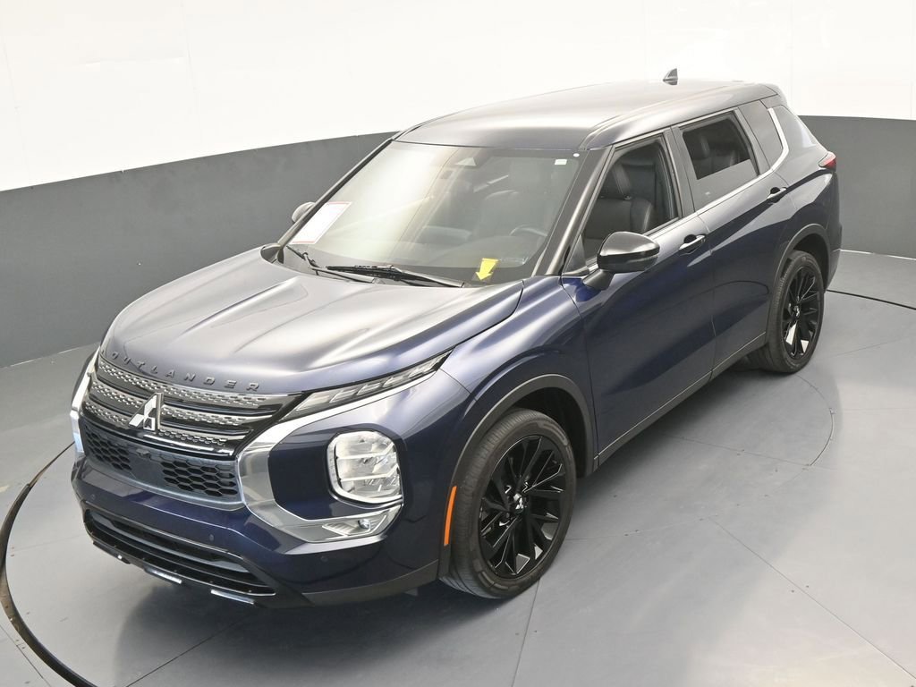 Used 2023 Mitsubishi Outlander SE image 54