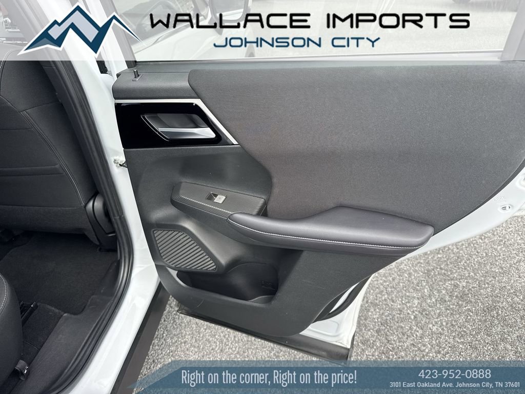 Used 2024 Mitsubishi Outlander ES AWD/4WD image 37