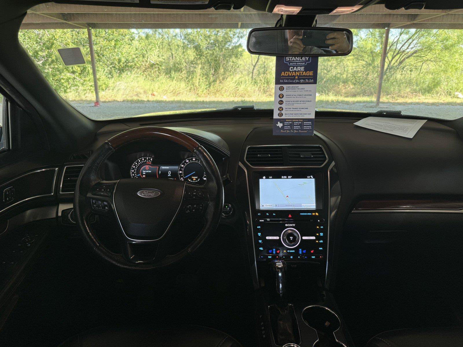 Used 2018 Ford Explorer Platinum AWD/4WD image 26