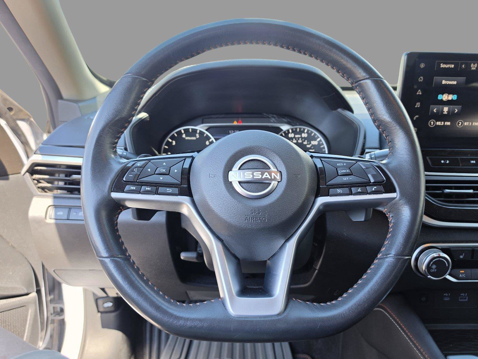 Used 2023 Nissan Altima 2.5 SR w/ SR Premium Package FWD image 28