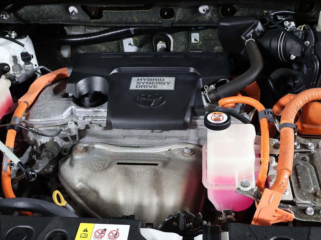 Used 2018 Toyota RAV4 Limited image 18