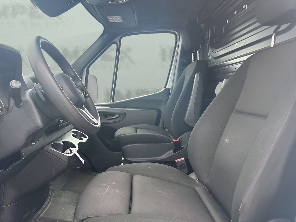Used 2024 Mercedes-Benz Sprinter 2500 w/ Acoustic Package image 7