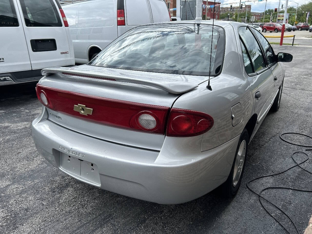 Used 2004 Chevrolet Cavalier Sedan w/ Preferred Equipment Group FWD image 4