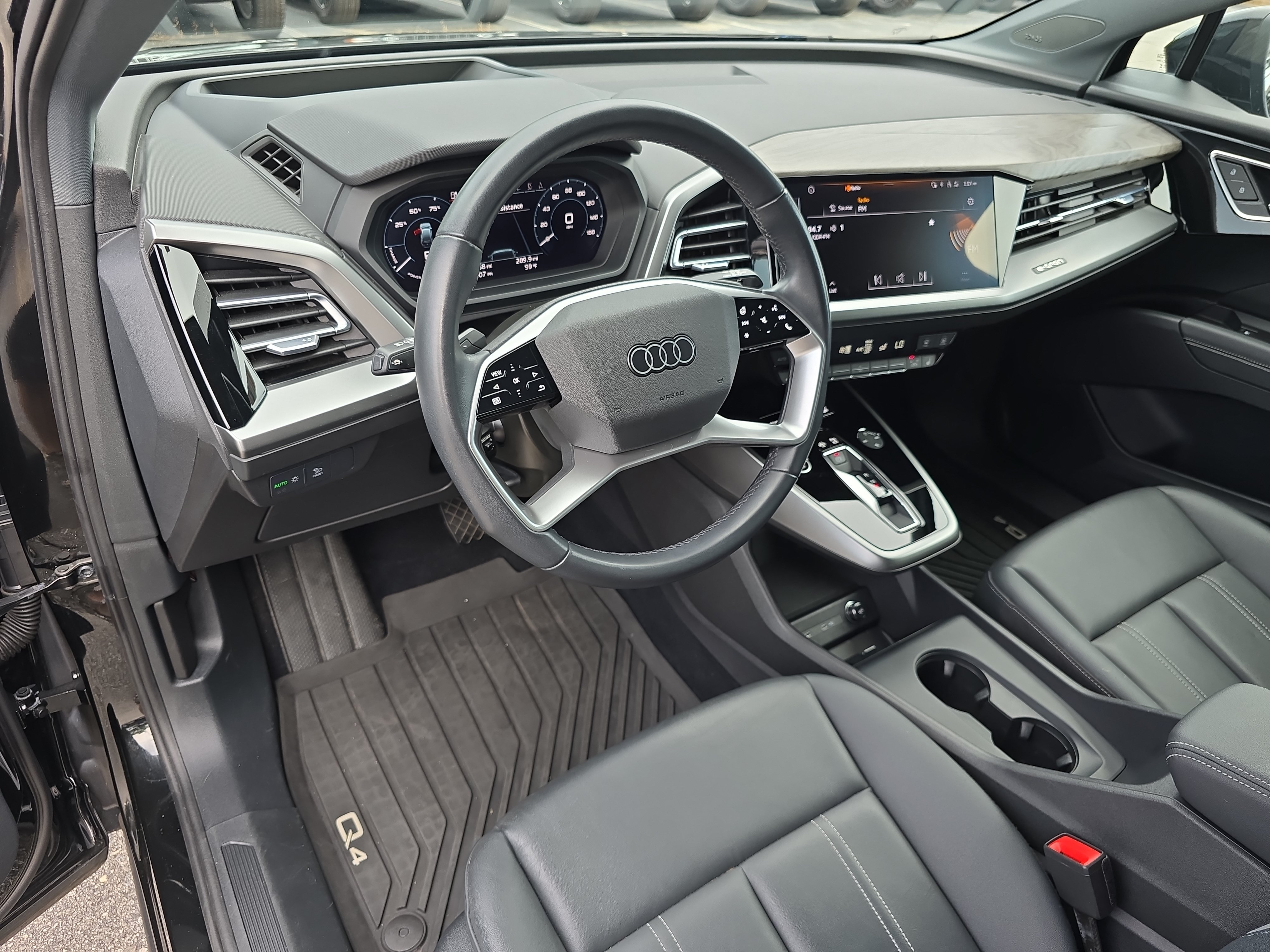 Used 2023 Audi Q4 e-tron Prestige w/ 20" Wheel Package AWD/4WD image 16