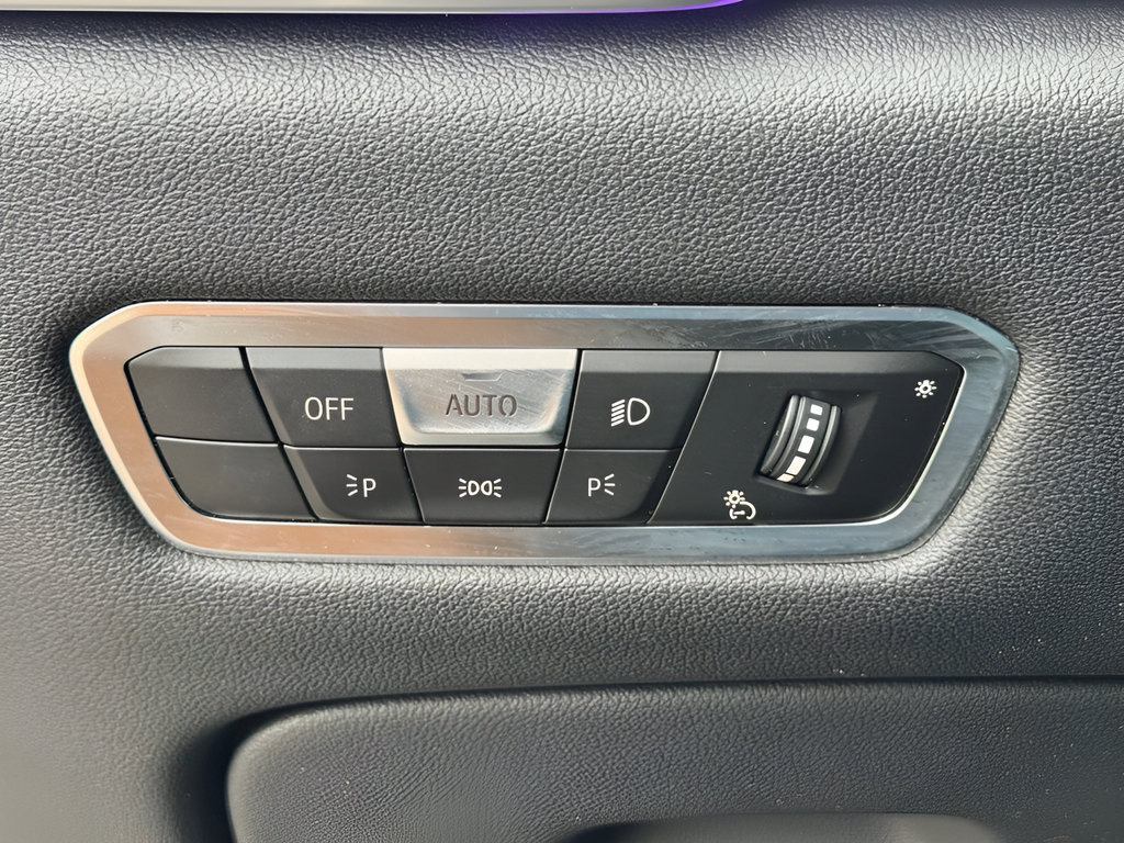 Used 2023 BMW X5 xDrive45e AWD/4WD image 19