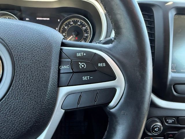 Used 2014 Jeep Cherokee Limited w/ Luxury Group AWD/4WD image 19
