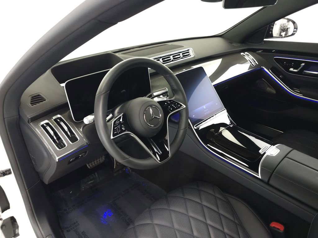 Used 2023 Mercedes-Benz S 580 4MATIC Sedan w/ AMG Line image 9