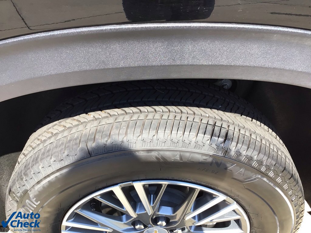 Used 2025 Chevrolet Traverse LT image 32