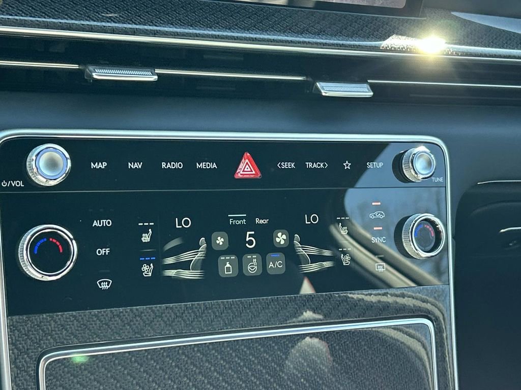 New 2026 Genesis GV80 3.5T e-SC AWD/4WD image 37